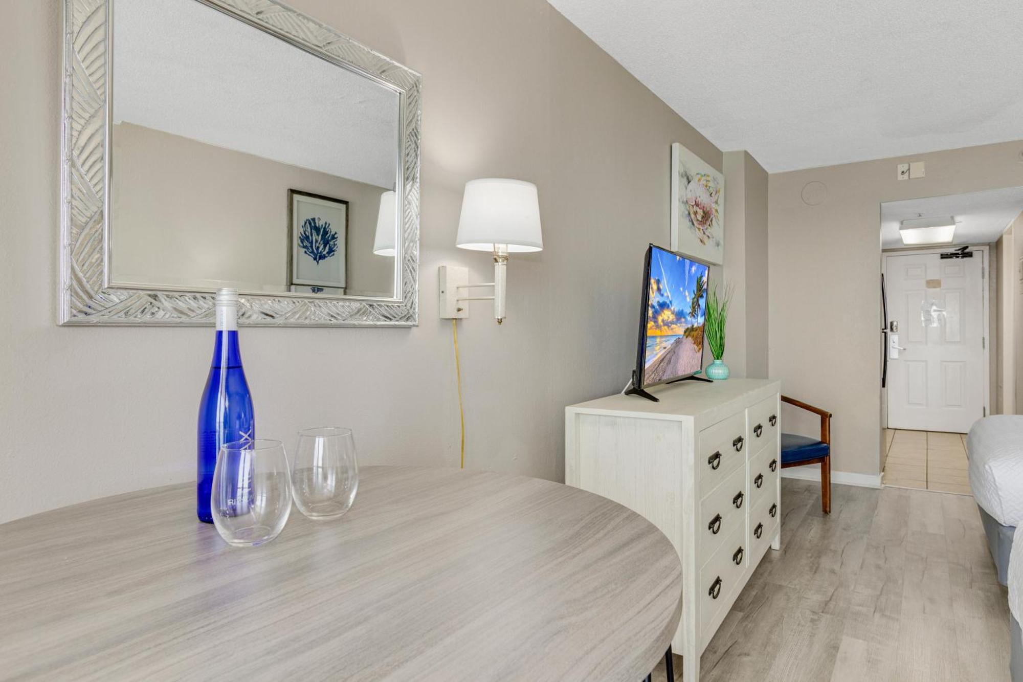 Oceanview Studio Escape With Beach Steps Away! 1828 Мертл-Біч Екстер'єр фото