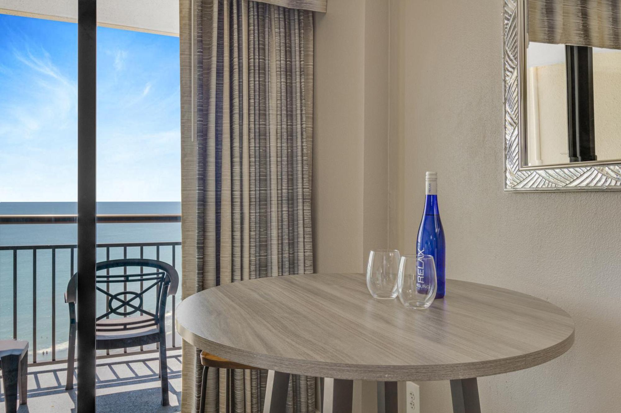 Oceanview Studio Escape With Beach Steps Away! 1828 Мертл-Біч Екстер'єр фото